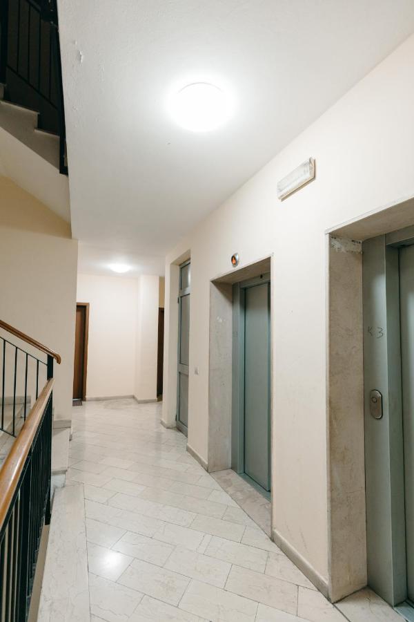 טיראנה Rs Place 1-Bedroom Apartment מראה חיצוני תמונה