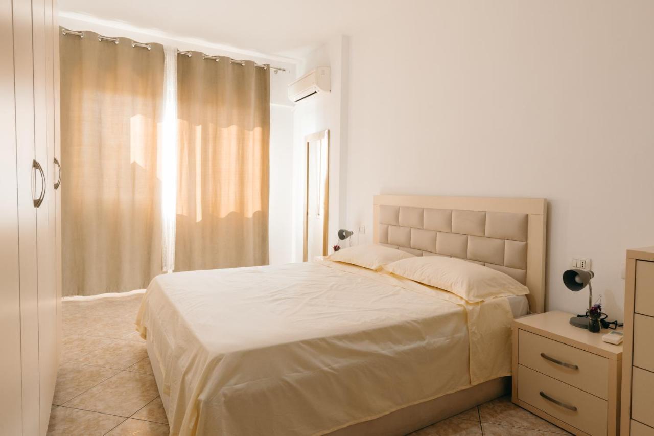טיראנה Rs Place 1-Bedroom Apartment מראה חיצוני תמונה