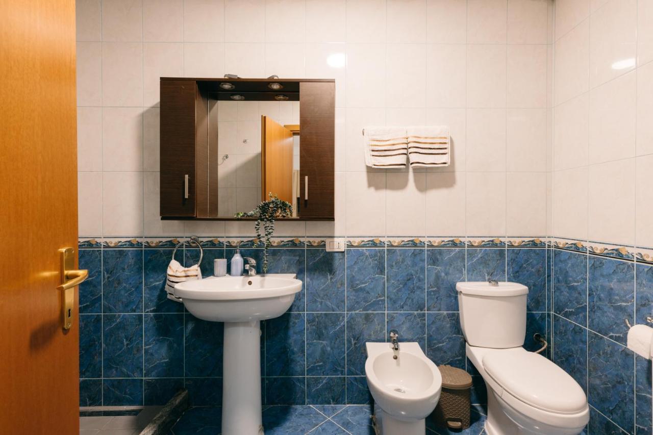 טיראנה Rs Place 1-Bedroom Apartment מראה חיצוני תמונה