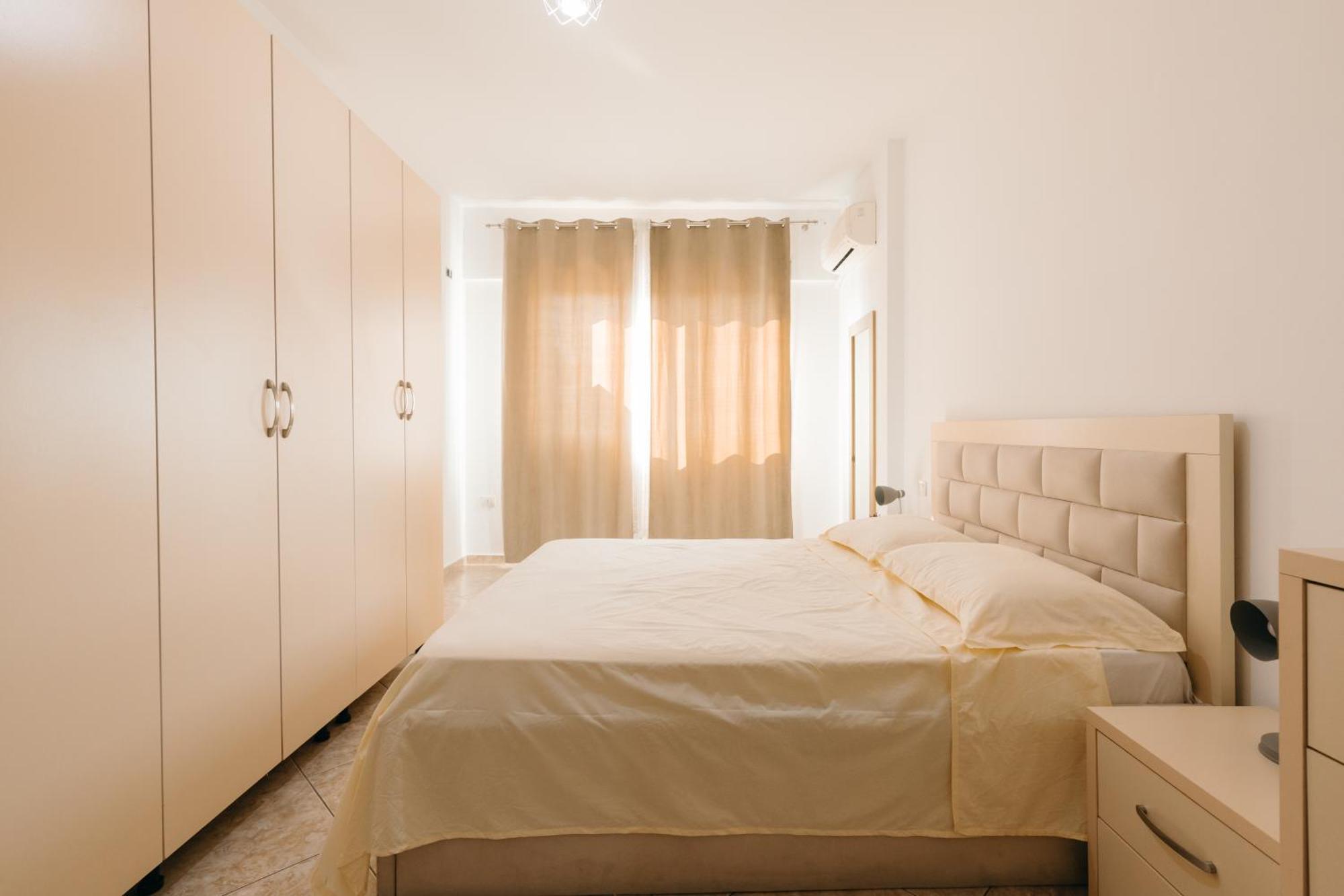 טיראנה Rs Place 1-Bedroom Apartment מראה חיצוני תמונה